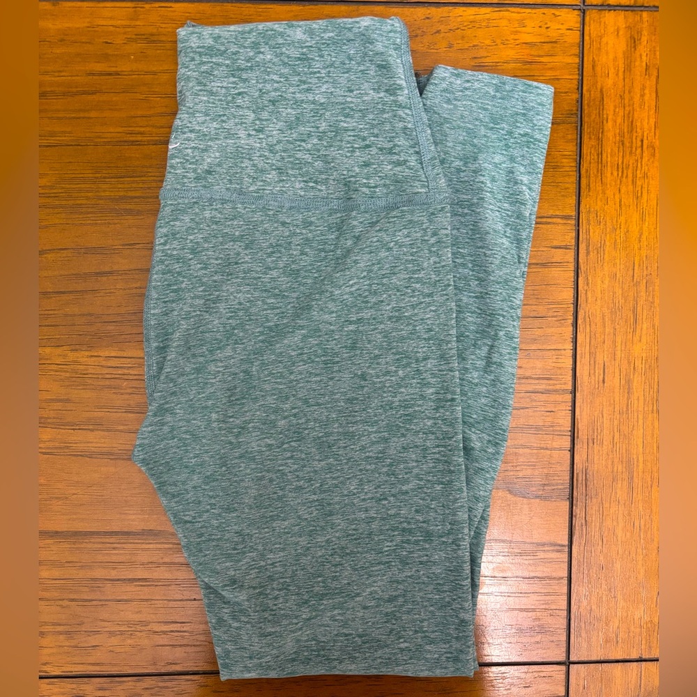 Beyond Yoga Caught in the Midi High Waisted Legging